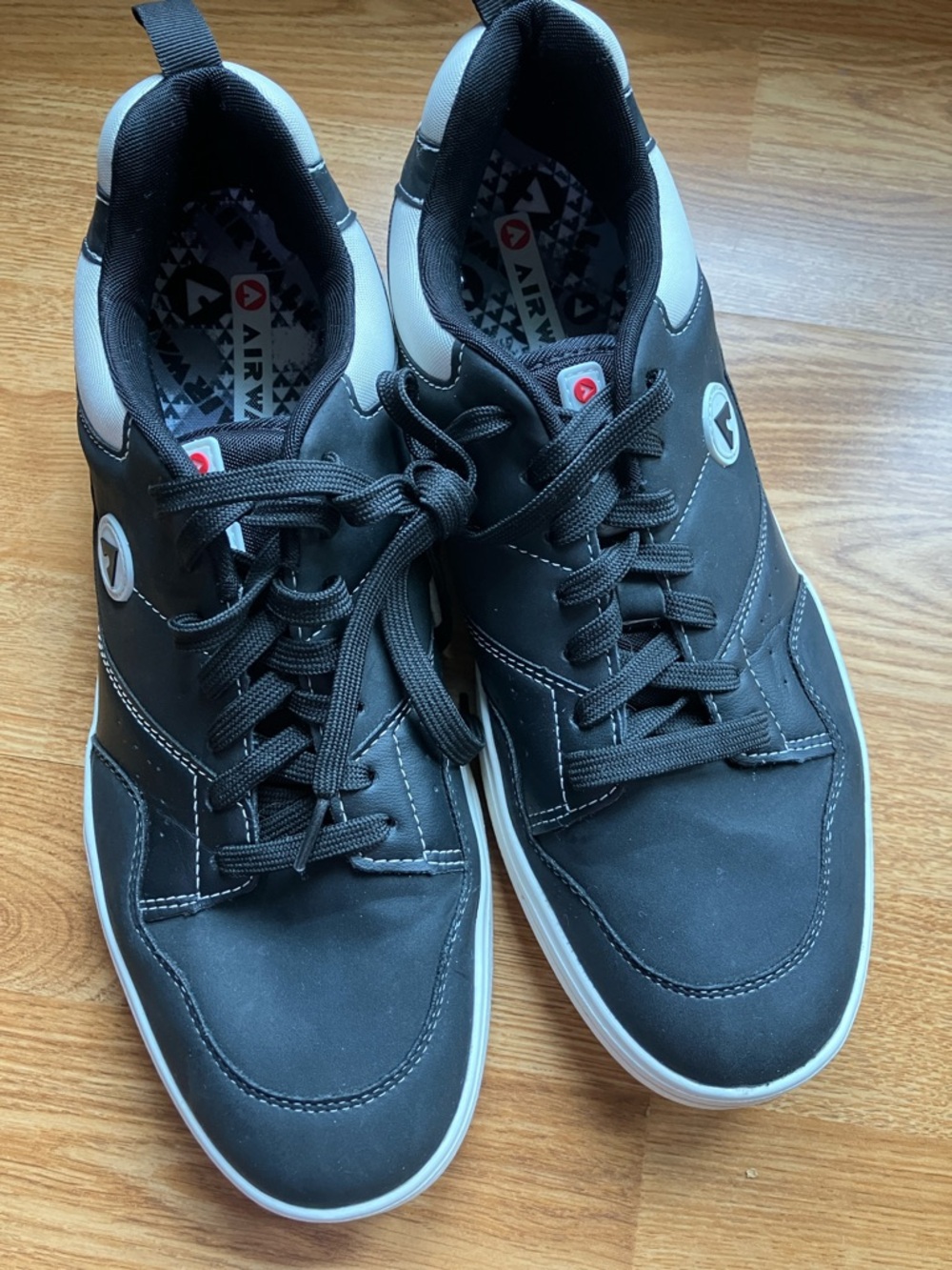 Airwalk Black and White Men’s Lace-Up Skate Sneakers